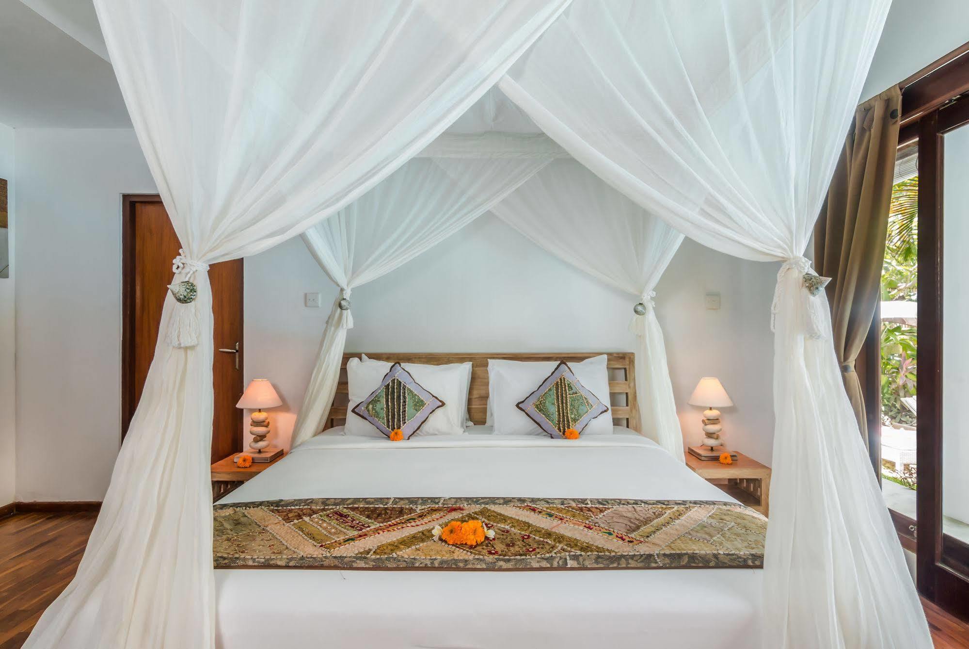 Villa Bisi Seminyak Kültér fotó