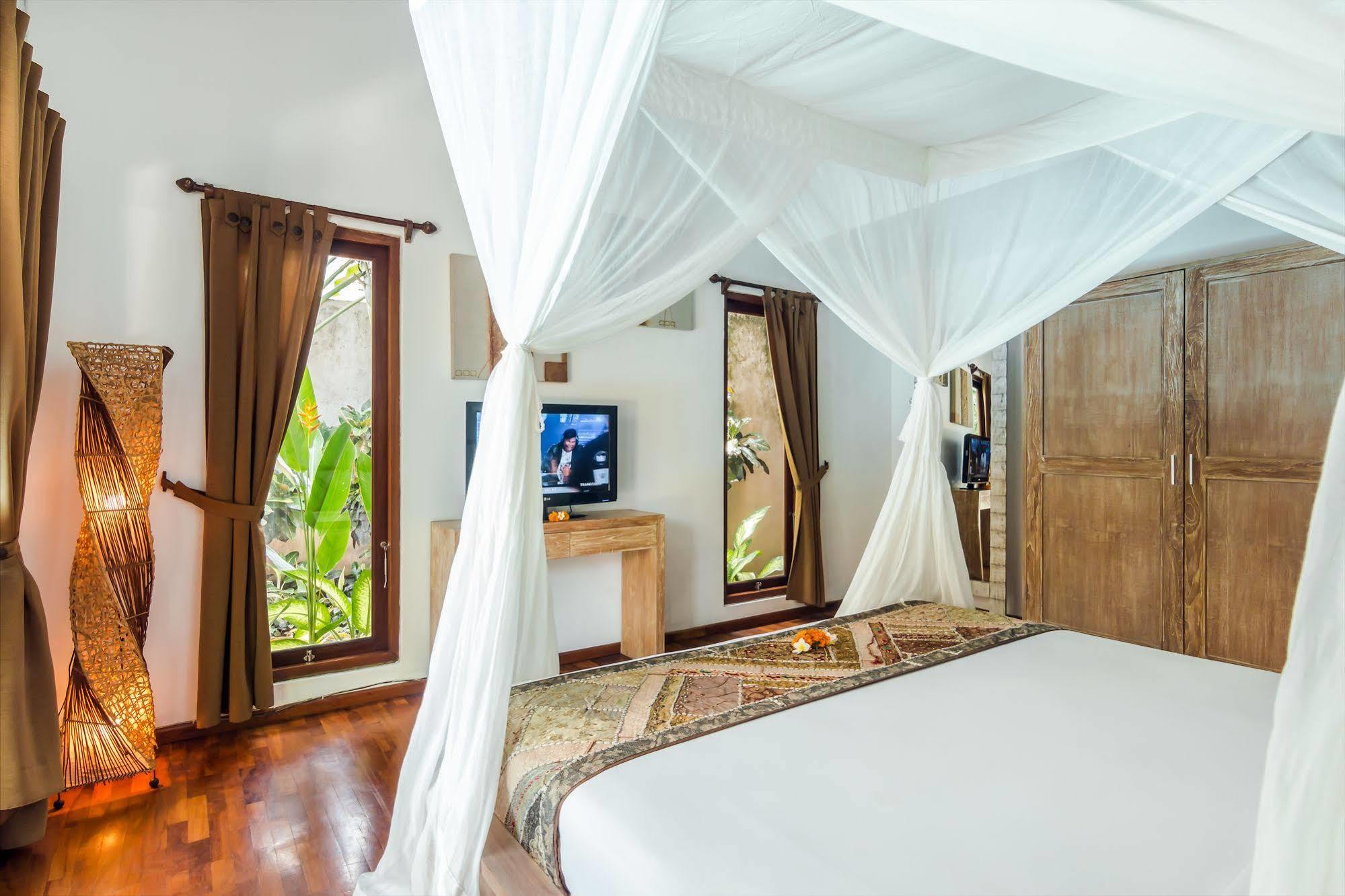 Villa Bisi Seminyak Kültér fotó