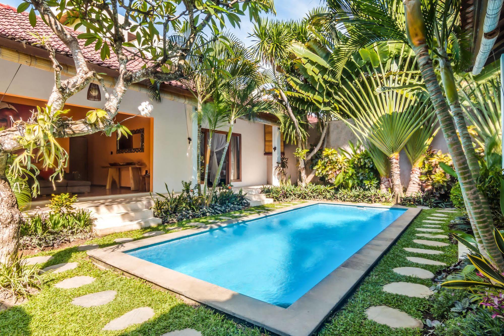 Villa Bisi Seminyak Kültér fotó
